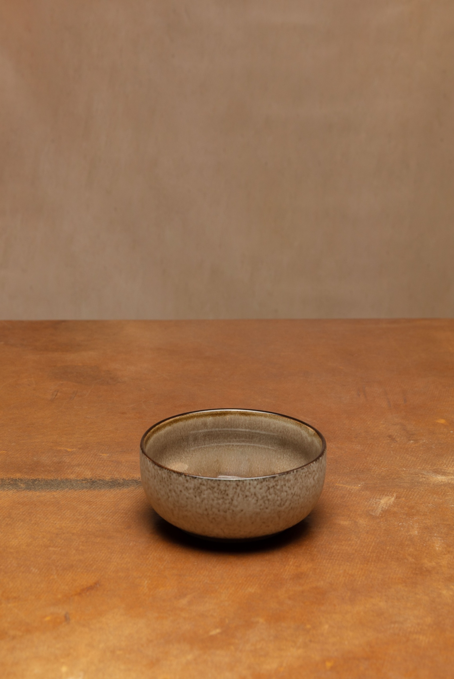 BOWL GLAZED BROWN                                                                                    