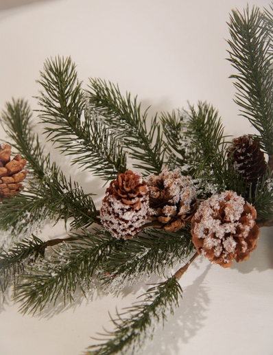 ADORNO SNOW PINE