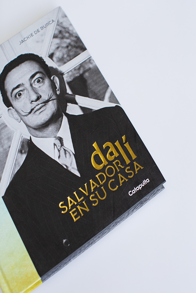 LIBRO SALVADOR DALI