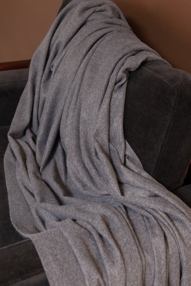 MANTA GRANADA DARK GREY                                                                              