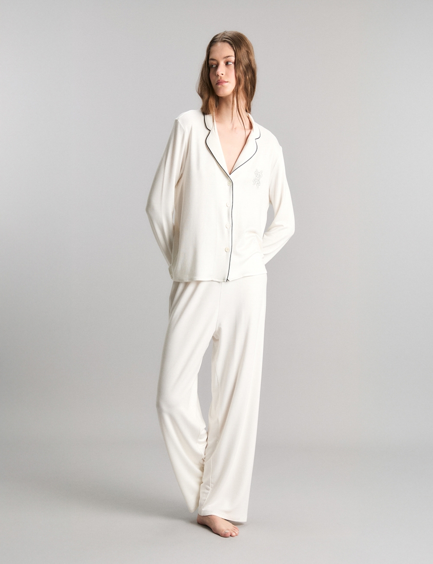 CONJUNTO PIJAMA WEEKEND                                                                              