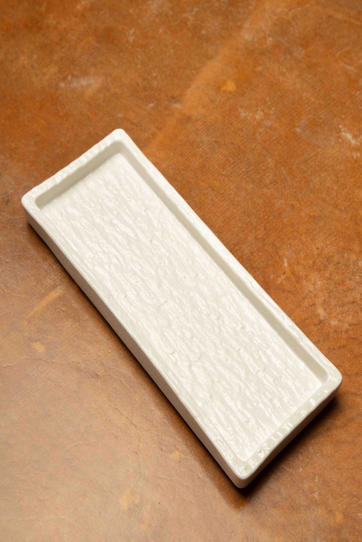 PLATITO CAPRI WHITE                                                                                  