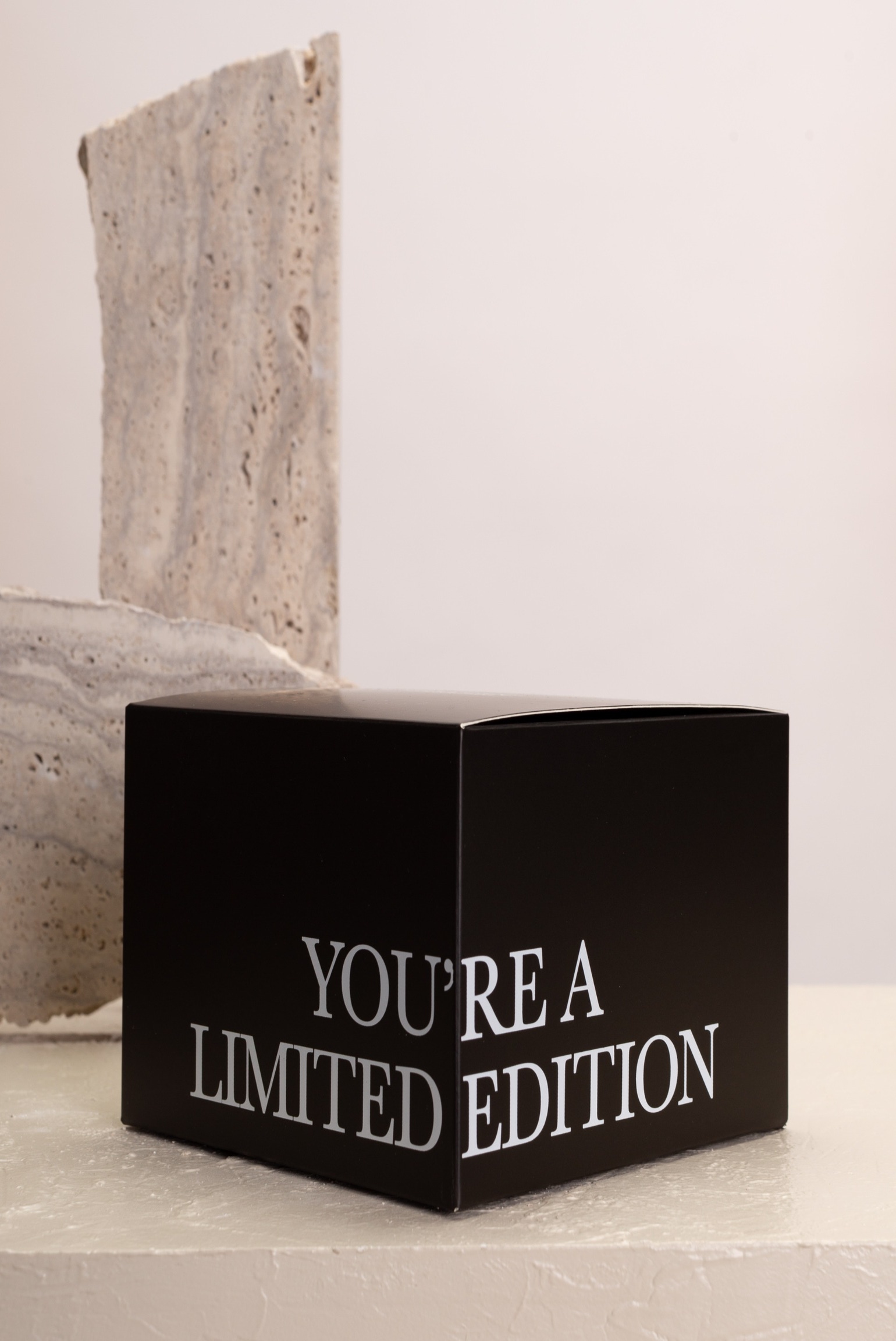 VELA LIMITED EDITION BLACK